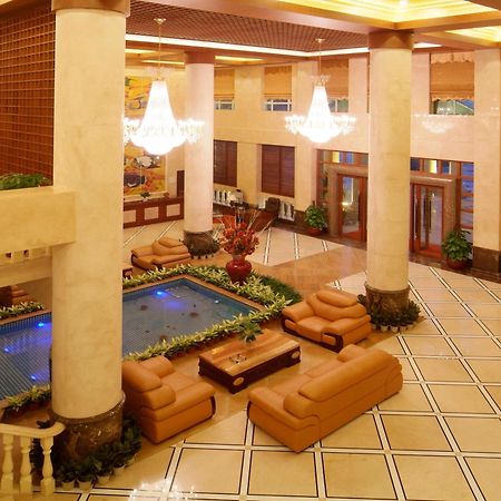Готель Tianfuyuan Hotspring Qionghai Екстер'єр фото